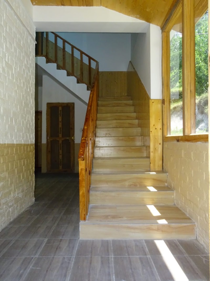 Apple Blush Retreat - Apple Blush Retreat, Village Pekhri, Goshaini, Banjar, Tindar, Himachal Pradesh 175123, India