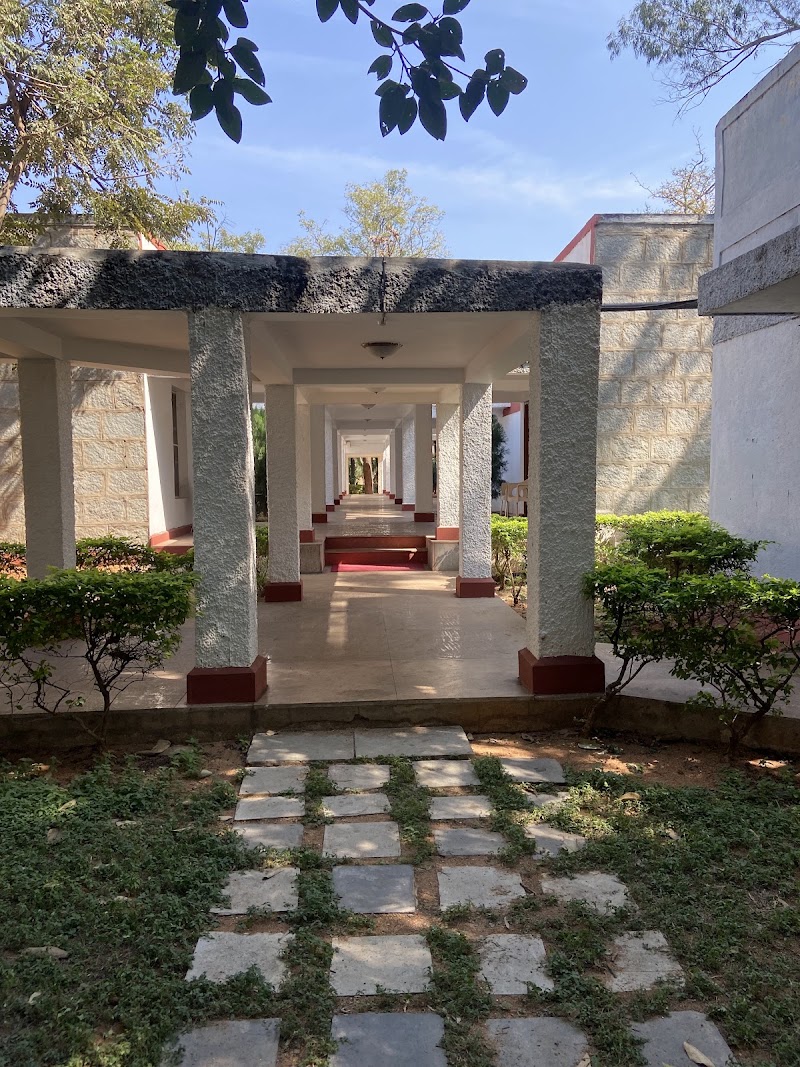 Hotel Mayura Bhuvaneshwari - Hotel Mayura Bhuvaneshwari, Kamalapura Hospet Taluk, Kamalapura, Karnataka 583221, India