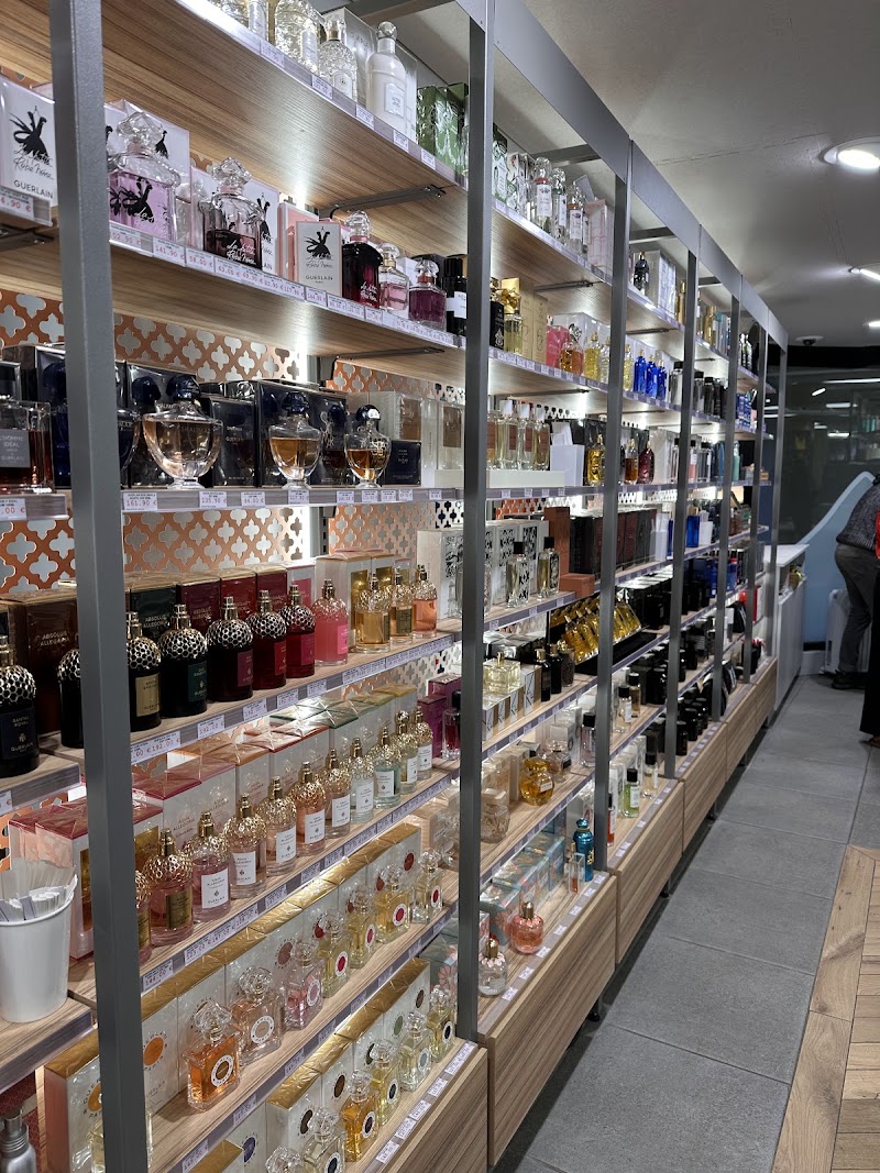 Pharmacie du Mont Blanc - Pharmacie du Mont Blanc, 15 Rue Joseph Vallot, 74400 Chamonix-Mont-Blanc, France