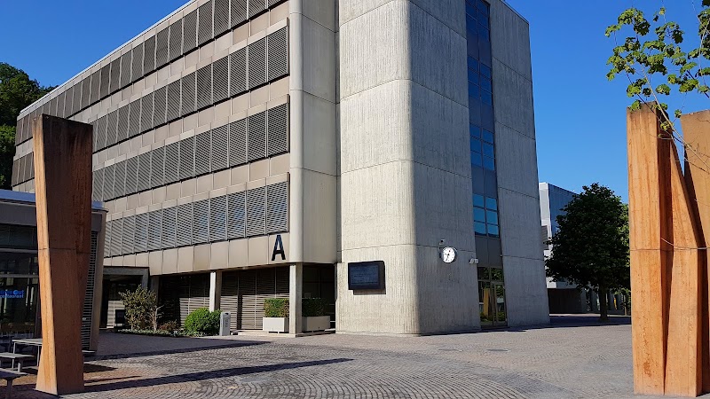 Weiterbildungszentrum Lenzburg - Weiterbildungszentrum Lenzburg Neuhofstrasse 36, 5600 Lenzburg, Switzerland
