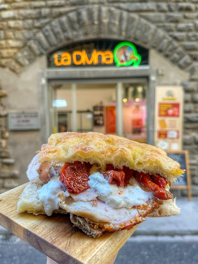 La Divina Schiacciata - La Divina Schiacciata, Via dei Servi, 8r, 50122 Firenze FI, Italy
