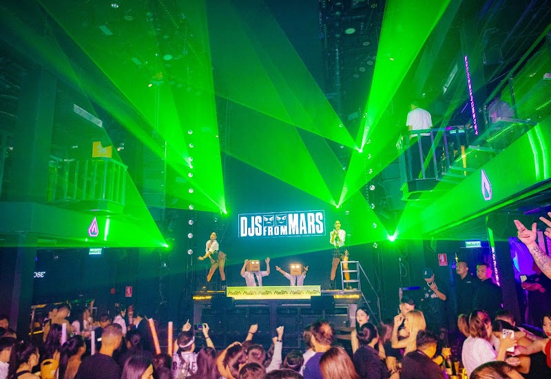 Akira Club Pattaya - Akira Club Pattaya 109, 33 Soi Pattaya 15, Muang Pattaya, Amphoe Bang Lamung, Chang Wat Chon Buri 20150, Thailand