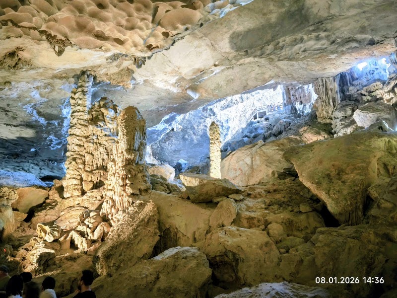 Sung Sot Cave - Sung Sot Cave, Ha Long Bay, Halong City, Hồng Gai