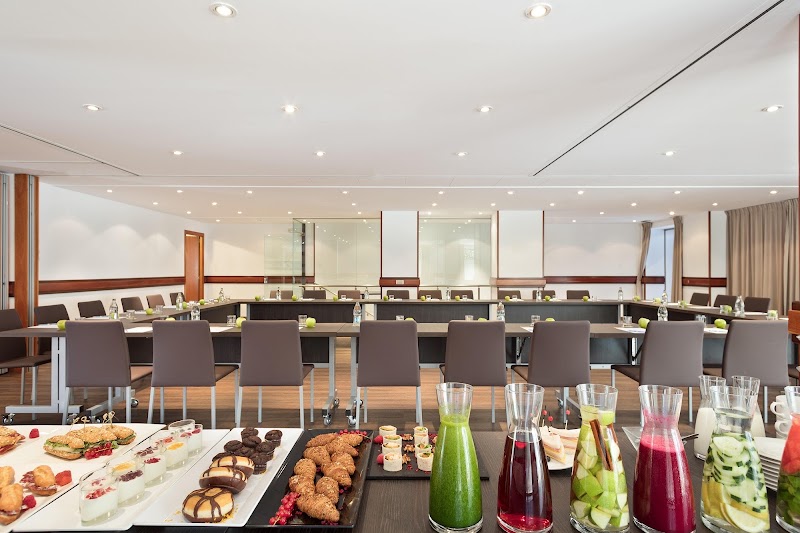 Best Western Premier CMC Girona - Best Western Premier CMC Girona Carrer Barcelona, 112, 17003 Girona, Spain