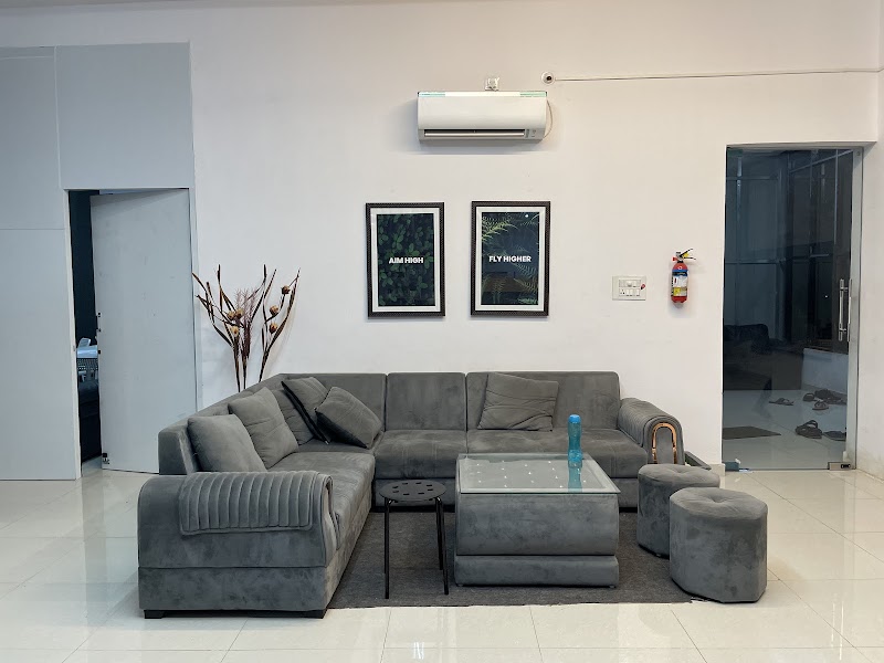Space Station Co-Working - ( Co-Working Office Space ) - Space Station Co-Working - ( Co-Working Office Space ), 2nd Floor, Kohinoor Tower, Junwani Rd, near Avanti Bai Chowk, Kohka, Bhilai, Chhattisgarh 490023, India