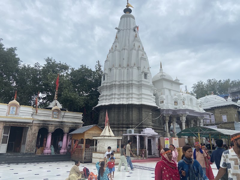 Shaktipeeth Shri Bajreshwari Devi Temple, Kangra - Shaktipeeth Shri Bajreshwari Devi Temple, Kangra 4729+QXC, Mandir Rd, Haripur, New Kangra, Kangra, Himachal Pradesh 176001, India