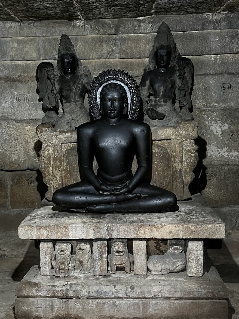 Sri Panchakuta Basadi Sri Atishaya Kshetra - Sri Panchakuta Basadi Sri Atishaya Kshetra, VJ9M+3F7, Kambadahalli, Karnataka 571802, India
