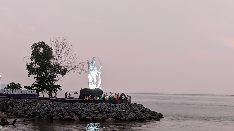 Statue of Lord Parashuram - Statue of Lord Parashuram GR29+3Q2, Dayanand Bandodkar Marg, Panaji, Goa 403001, India