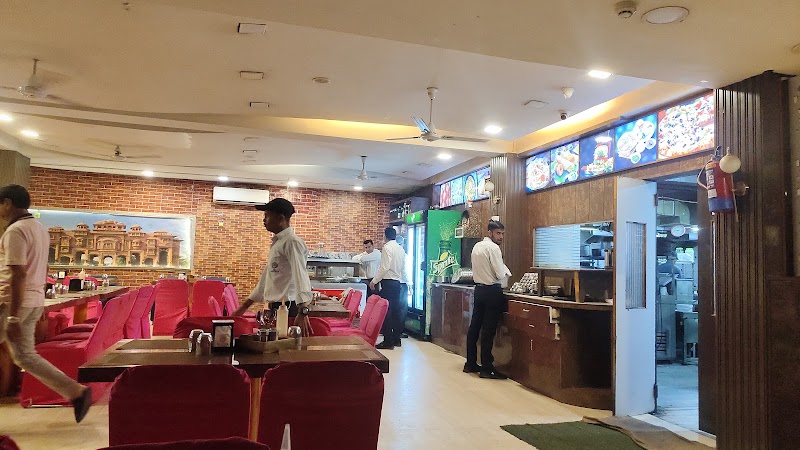 MB Sweets & Restaurant - MB Sweets & Restaurant Station Rd, opp. Central, Shri Ram Colony, Sindhi Camp, Jaipur, Rajasthan 302016, India