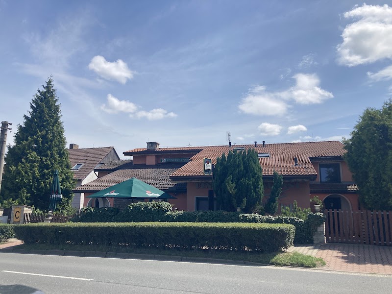 Restaurace-Penzion U Pilota - Restaurace-Penzion U Pilota, Na Hlavní silnici 171, 252 68 Kněževes-Středokluky, Czechia