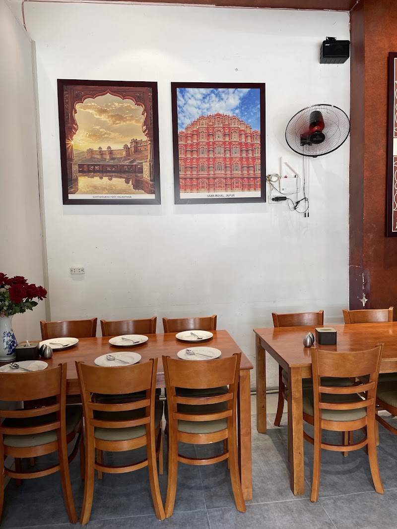 Rajasthani Pure Veg Indian Restaurant - Nhà hàng Chay Ấn Độ - Rajasthani Pure Veg Indian Restaurant - Nhà hàng Chay Ấn Độ 2A P. Phủ Doãn, Hoàn Kiếm, Hà Nội, Vietnam