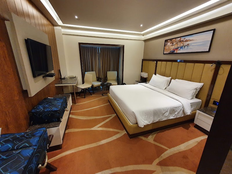 Radisson Hotel Lucknow City Center - Radisson Hotel Lucknow City Center 24, Cantonment Rd, Kaiserbagh Officer's Colony, Kaiser Bagh, Lucknow, Uttar Pradesh 226001, India