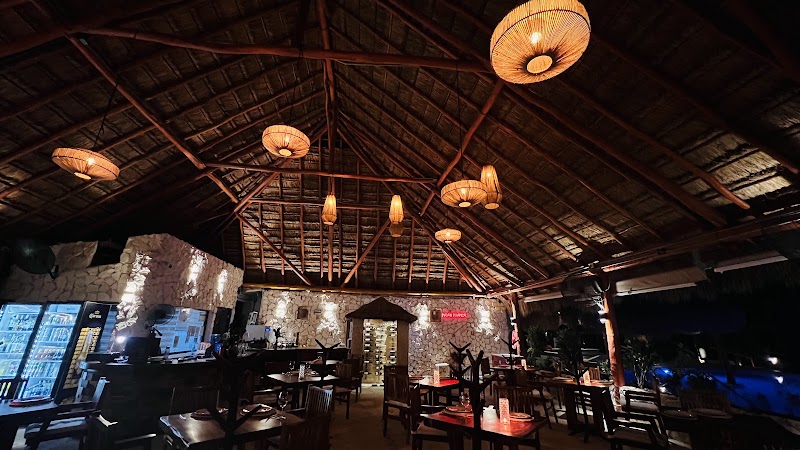 Mayan Beach Club - Mayan Beach Club Av Rueda Medina 78, Centro - Supmza. 001, 77400 Isla Mujeres, Q.R., Mexico