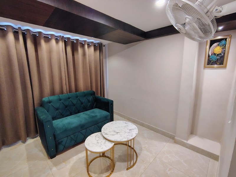 Hotel Namami Gange - Hotel Namami Gange B-6/66, Harishchandra Ghat Rd, Bangali Tola, Varanasi, Uttar Pradesh 221001, India