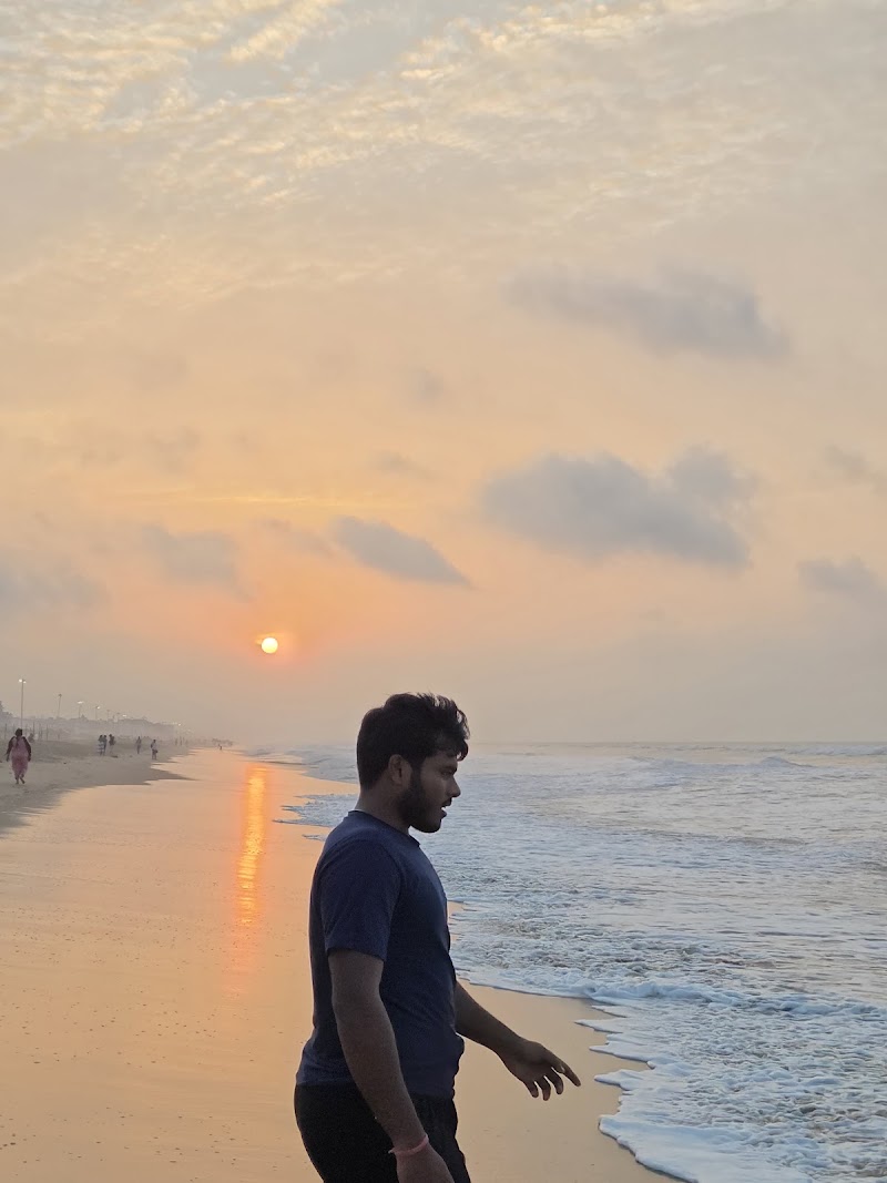 Puri Sea Beach Odisha. - Puri Sea Beach Odisha. QRR6+5F8, Jagannath Temple Rd, Puri, Odisha 752001, India