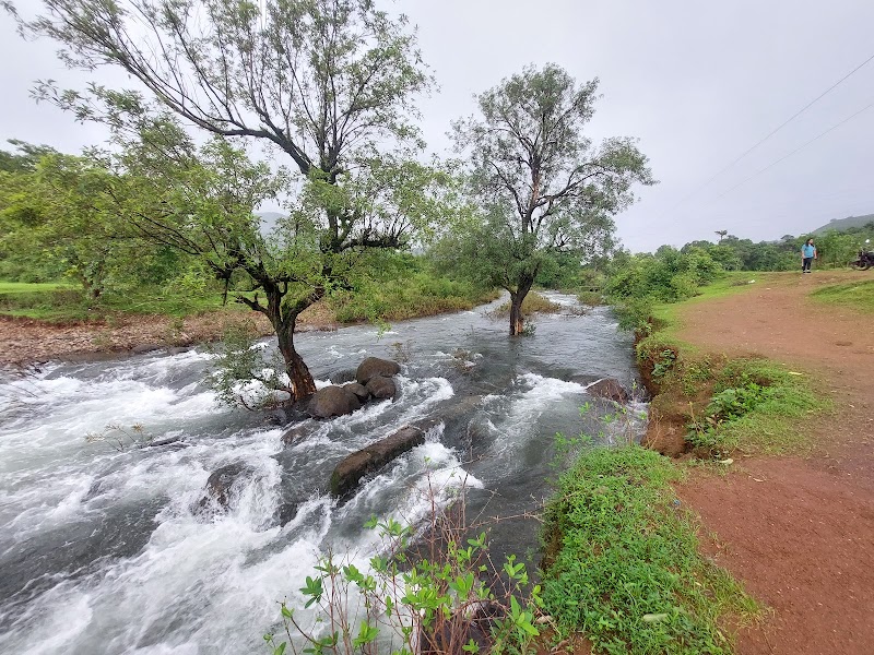Mulshi Waterfall - Mulshi Waterfall, FFGQ+Q2P, Tata Talav, Varak, Maharashtra 412108, India