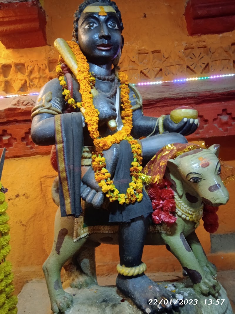 Sri Akshayavat Temple Patalpuri - Sri Akshayavat Temple Patalpuri Akbar Fort, fort, Prayagraj, Uttar Pradesh 211006, India