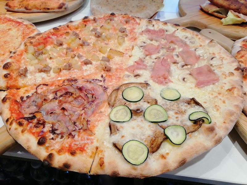 Voglia di Pizza - Voglia di Pizza, Via Cesare Cantù, 43, 47891 Dogana, San Marino