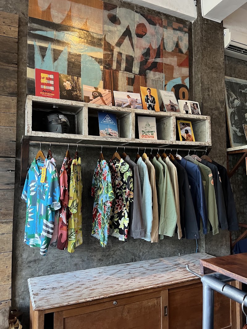Deus Ex Machina - Warung of Simple Pleasures - Deus Ex Machina - Warung of Simple Pleasures, Jl. Kayu Aya No.52, Kerobokan Kelod, Kec. Kuta, Kabupaten Badung, Bali 80361, Indonesia