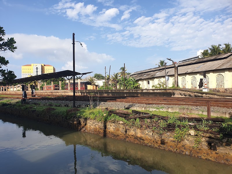Galle Railway Station - Galle Railway Station, Galle 80000, Sri Lanka