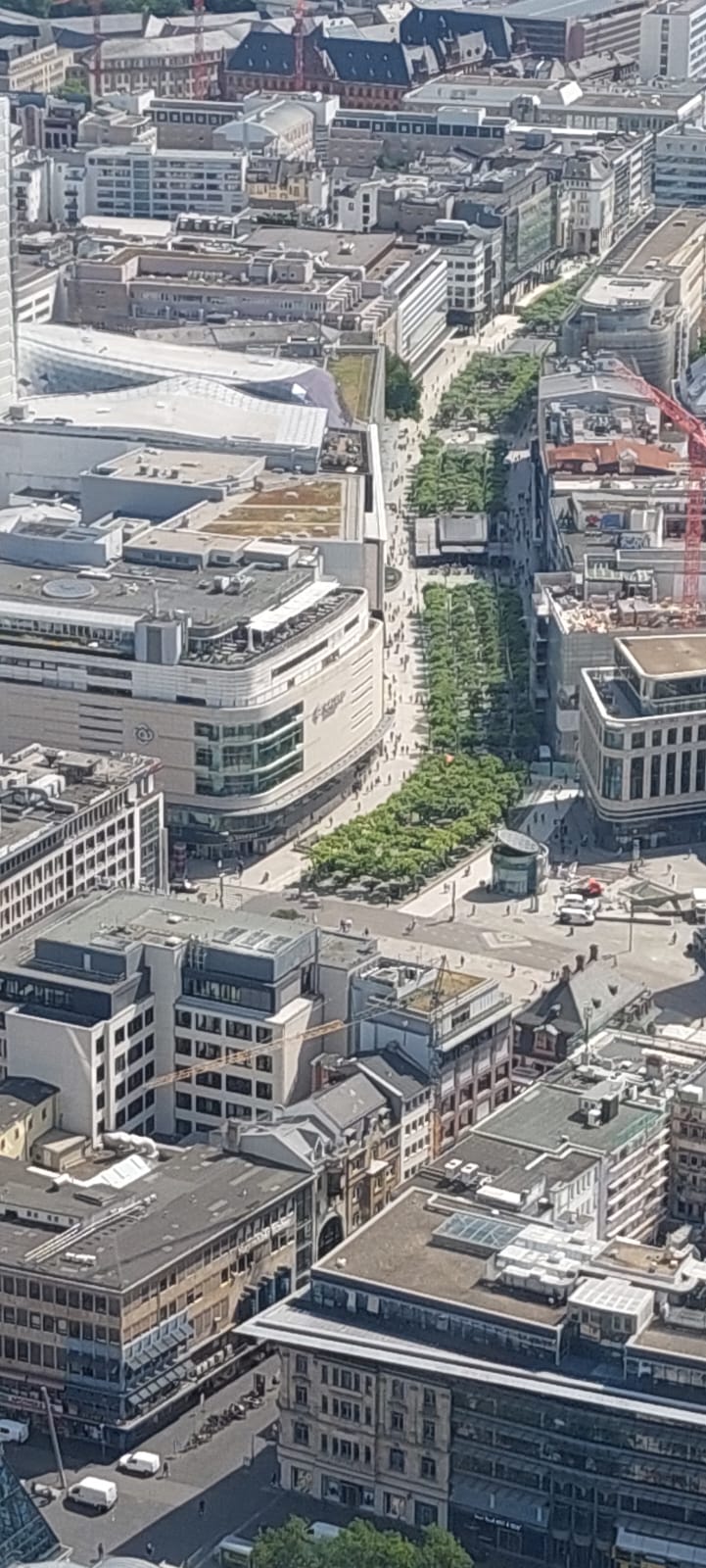 Zeil Frankfurt - Zeil Frankfurt, Zeil 104, 60313 Frankfurt am Main, Germany