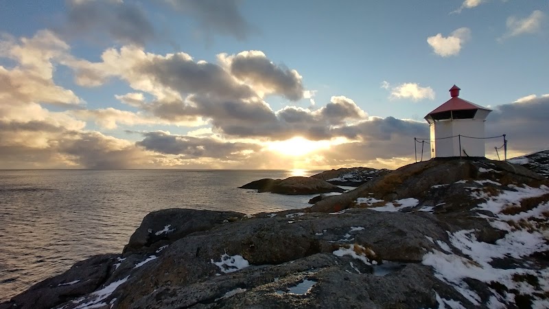 Nusfjord Lighthouse - Nusfjord Lighthouse Nusfjordveien 180, 8380 Ramberg, Norway