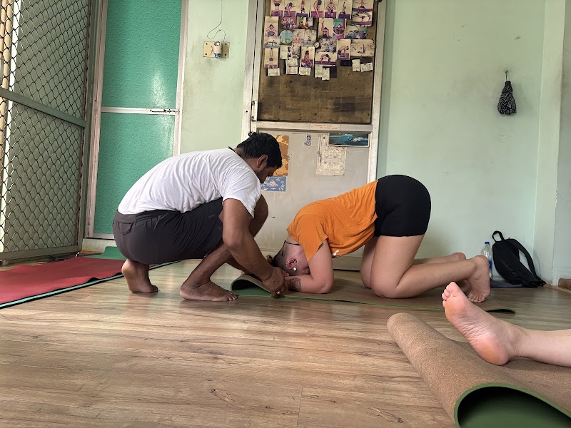 Sidharth Yoga Centre - Sidharth Yoga Centre Bangali Mansarowar ghat, Sonarpura Road, Mansarover Ghat, Bangali Tola, Varanasi, Uttar Pradesh 221001, India