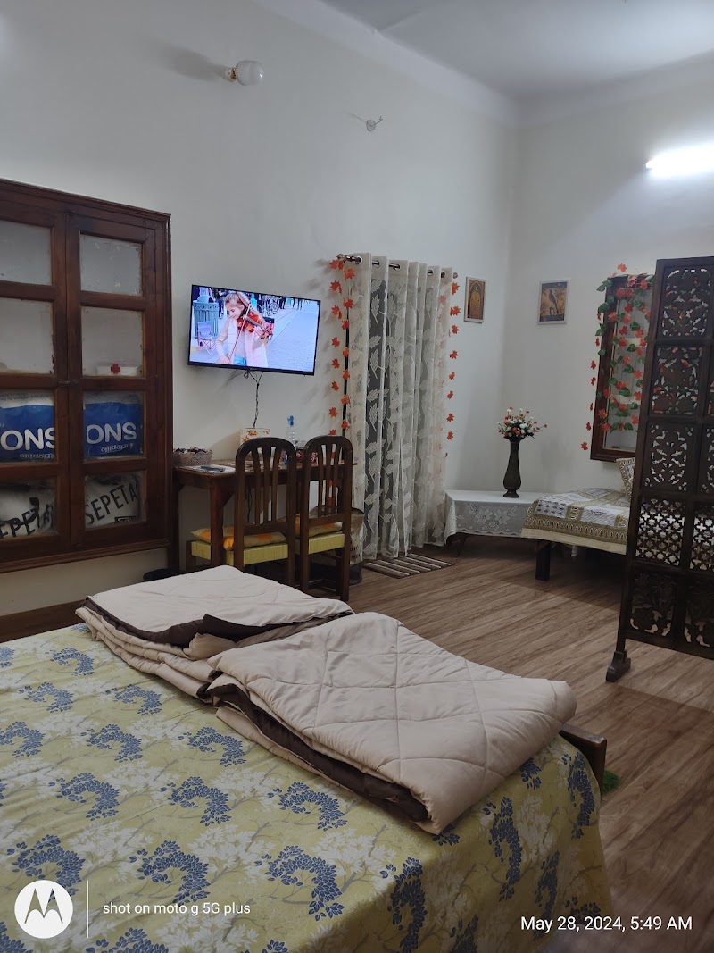 Cozy Escape Nest - Varanasi - Cozy Escape Nest - Varanasi 41, Gurudham Colony, Jawahar Nagar Colony, Bhelupur, Varanasi, Uttar Pradesh 221005, India