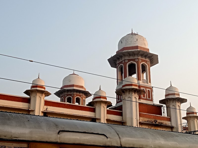 Lucknow - Lucknow, Kanpur - Lucknow Rd, Preeti Nagar, Mawaiyya, Charbagh, Lucknow, Uttar Pradesh 226004, India