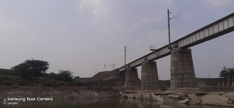 YERALA RIVER RAILWAY BRIDGE - YERALA RIVER RAILWAY BRIDGE, XHF3+6X6, Sangli, Nandre, Maharashtra 416416, India