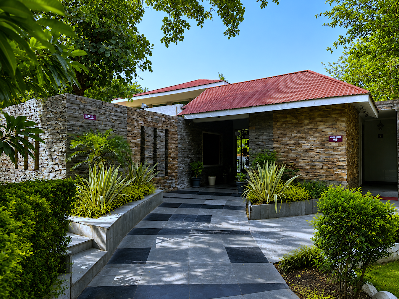 Park Exotica Resort Udaipur - Park Exotica Resort Udaipur Queens Road, opposite Darpan Dwar, Shilpgram, Udaipur, Hawala Kalan, Rajasthan 313011, India