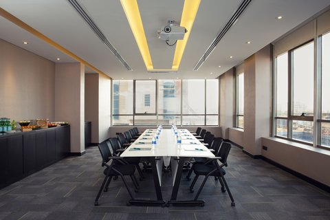 Four Points by Sheraton Production City, Dubai - Four Points by Sheraton Production City, Dubai Plot No. IMPZ.B.018, Building 26 & 27 - معيصم الأولى - Dubai Production City - دبي - United Arab Emirates