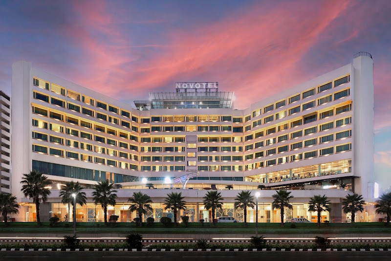 Novotel Visakhapatnam Varun Beach - Novotel Visakhapatnam Varun Beach, Beach Rd, Krishna Nagar, Maharani Peta, Visakhapatnam, Andhra Pradesh 530002, India