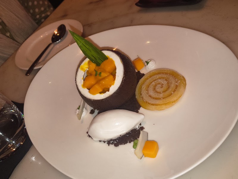 Hakkasan - Hakkasan 2nd Floor, Krystal Building, Waterfield Road, Bandra West, Mumbai, Maharashtra 400050, India