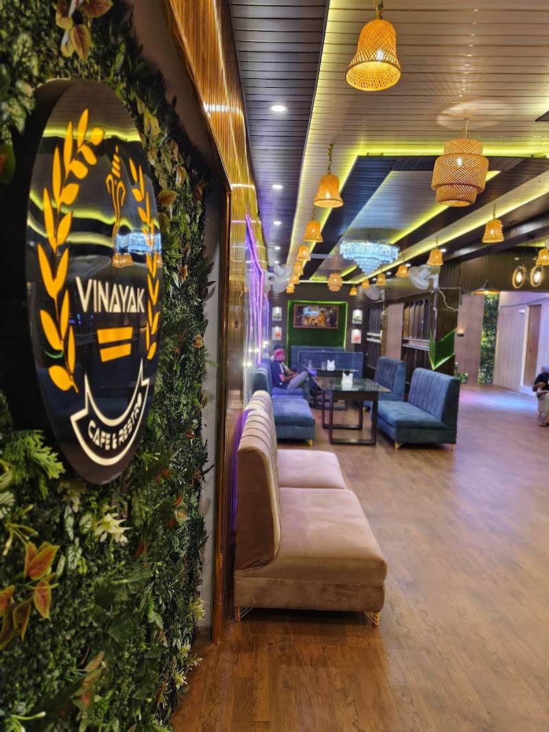 Vinayak Cafe and Restaurant - Vinayak Cafe and Restaurant Carpentry chauraha, New Katra, Old Katra, Prayagraj, Uttar Pradesh 211002, India
