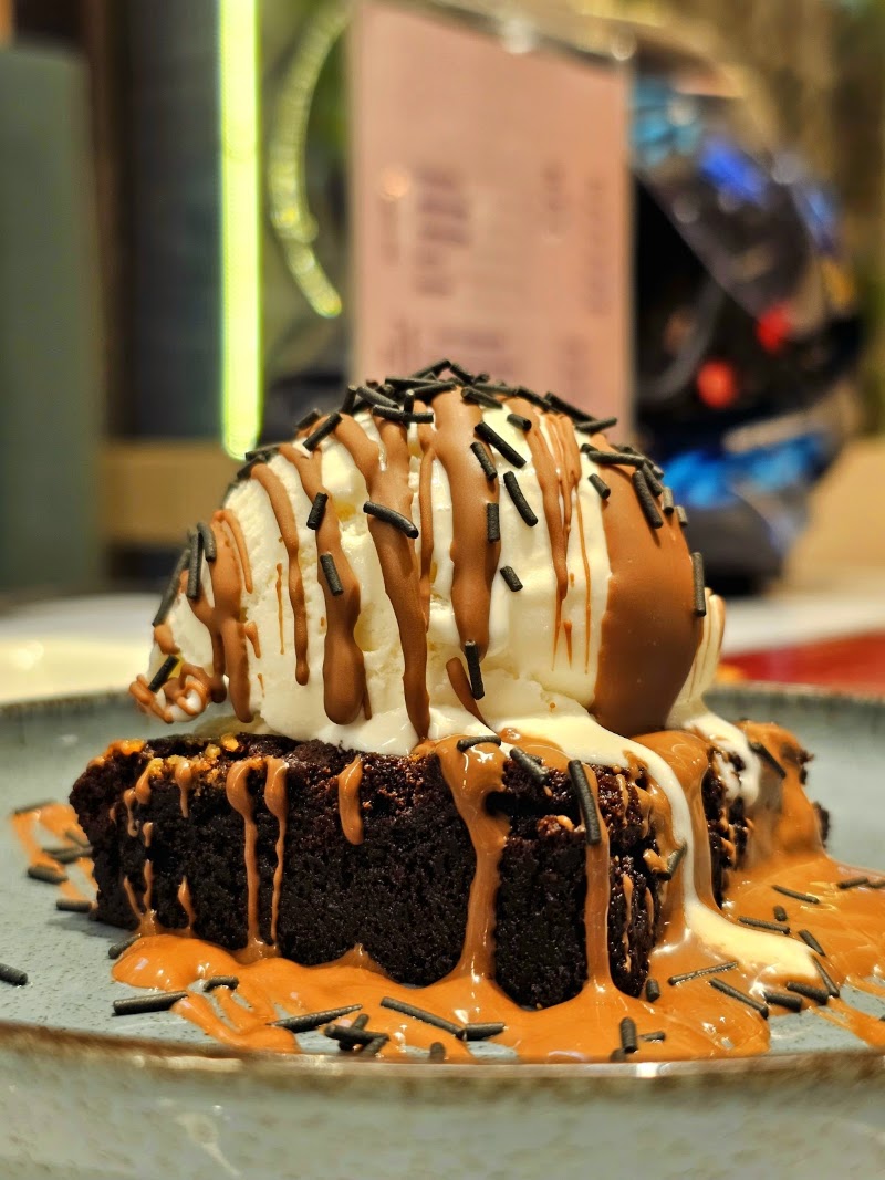 Dumont Creamery - Dumont Creamery 2577, 13th Cross Rd, 1st Sector, HSR Layout, Bengaluru, Karnataka 560102, India