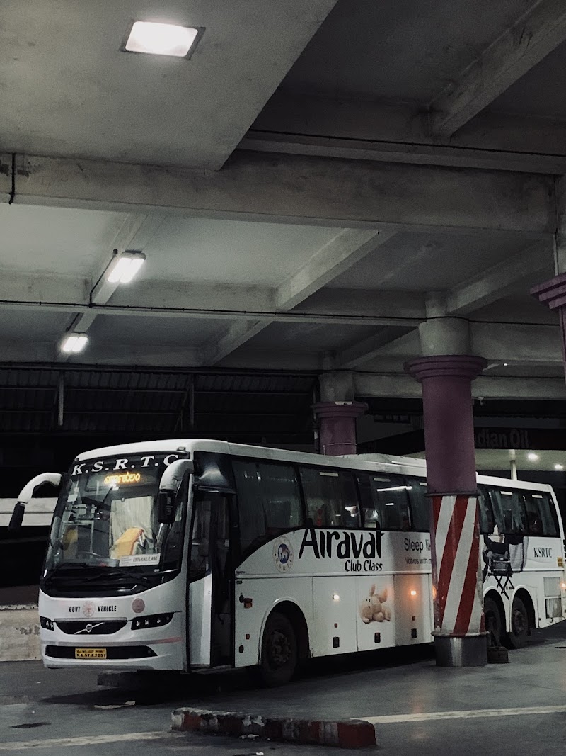 KSRTC Bus Terminal - Kozhikode - KSRTC Bus Terminal - Kozhikode, 7Q5J+JXJ, Mavoor Road Junction, Opposite National Hospital, Tazhekkod, Kozhikode, Keralam 673001, India
