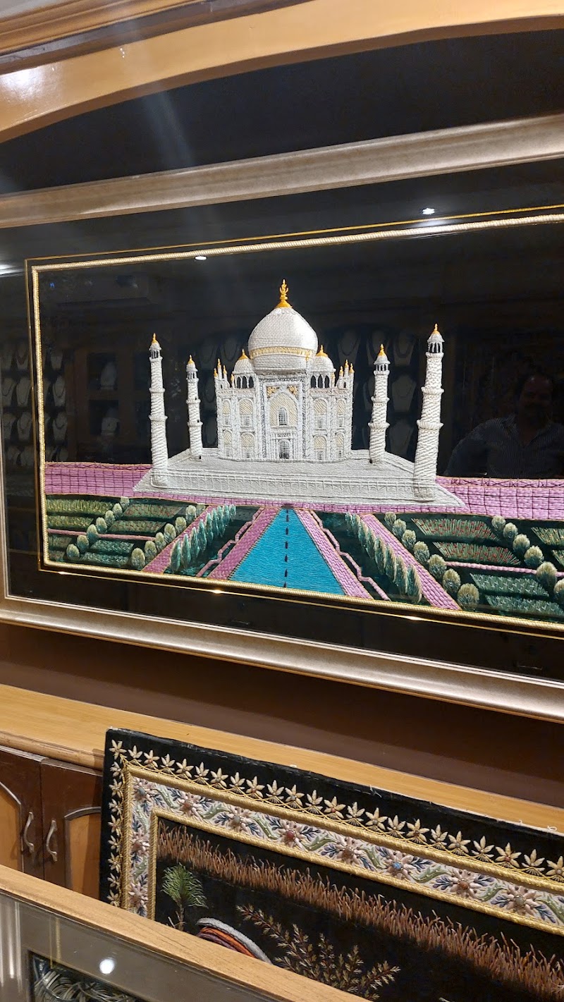 Majestic Emporio - Jewellery & More - Majestic Emporio - Jewellery & More Lg-4&7, Hotel Deluxe Plaza, MG Tower, Fatehabad Rd, Bansal Nagar, Tajganj, Agra, Uttar Pradesh 282001, India
