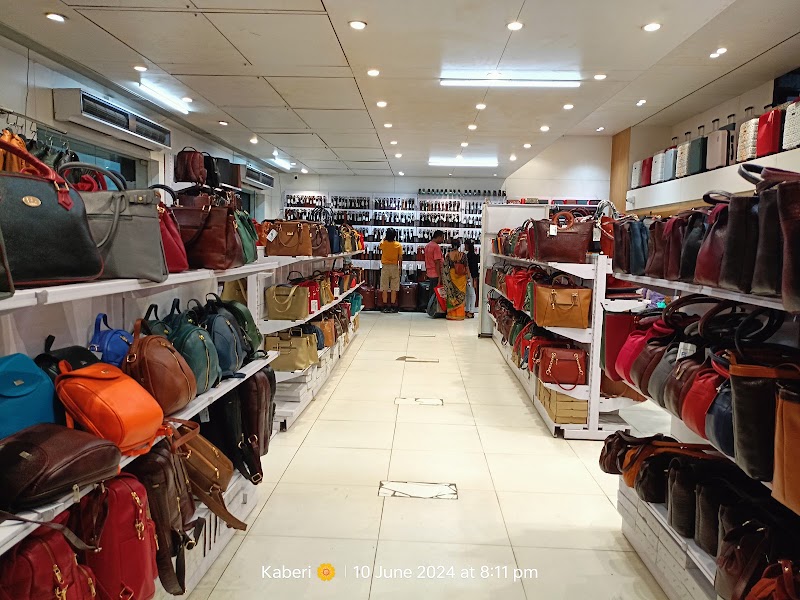 Tewari Brothers - Tewari Brothers, Madho Kesto Sett Ln, Raja Katra, Bara Bazar, Jorasanko, Kolkata, West Bengal 700007, India