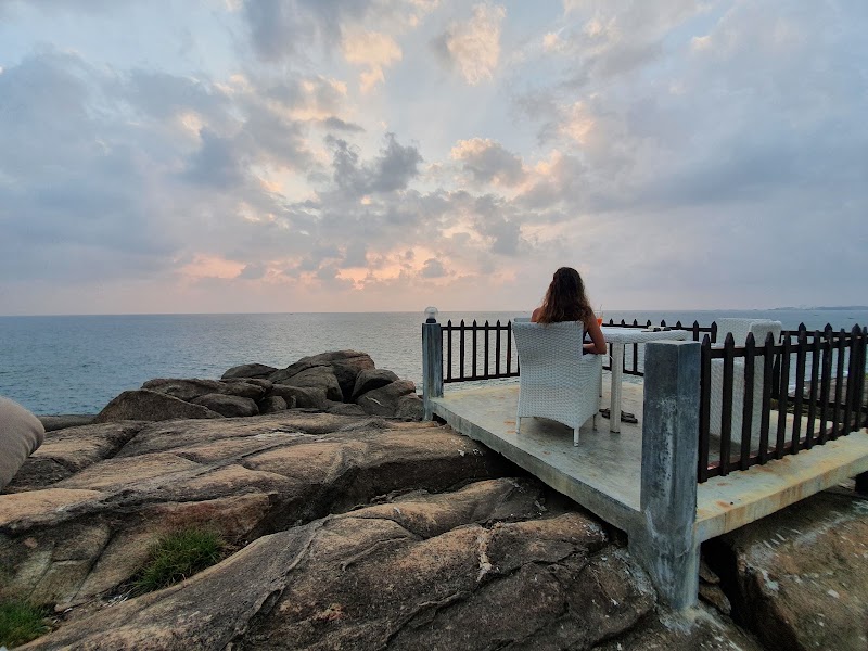 Hotel Zeilan Sunsetpoint - Hotel Zeilan Sunsetpoint, 80.239882, Lands End, 6.008835 Yaddehimulla Rd, Unawatuna 80600, Sri Lanka