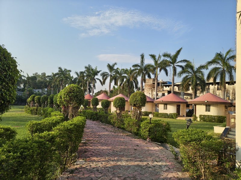 The Dream Palace - The Dream Palace, Seepat Rd, Vasant Vihar, Rajkishore Nagar, Lingiadih, Chhattisgarh 495006, India