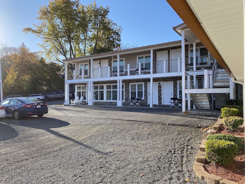 The Lake Front Hotel - The Lake Front Hotel, 10 Fair St, Cooperstown, NY 13326, USA