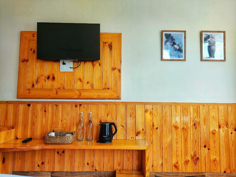 Tra - A Boutique Stay - Tra - A Boutique Stay 23/40, Karjan, Manali, Karjan, Himachal Pradesh 175136, India