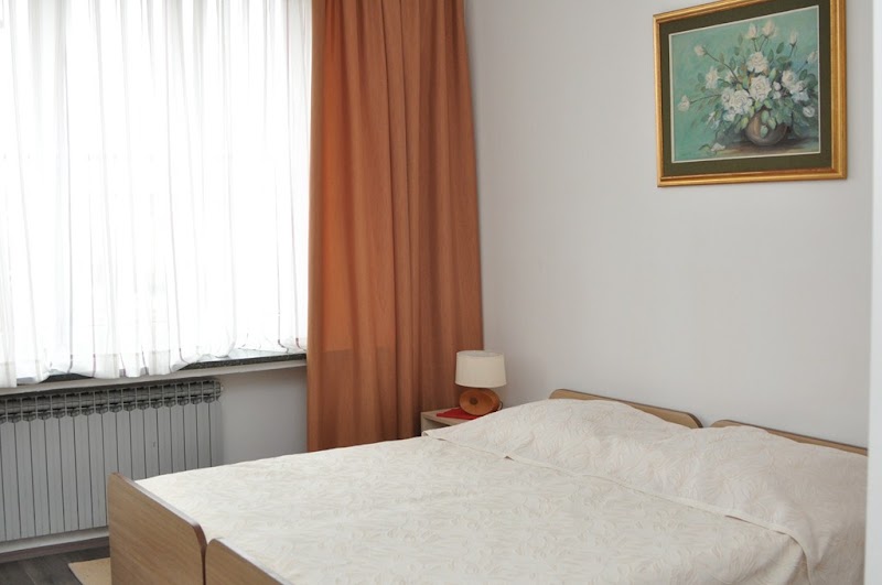 Sobe Lara, Zagreb