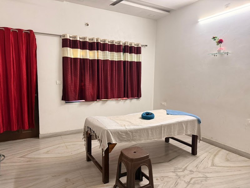 Ayur Care Spa Udaipur - Ayur Care Spa Udaipur H 370, Rd Number 10, opp. Lakecity Mall Road, Ashok Nagar, Udaipur, Rajasthan 313001, India