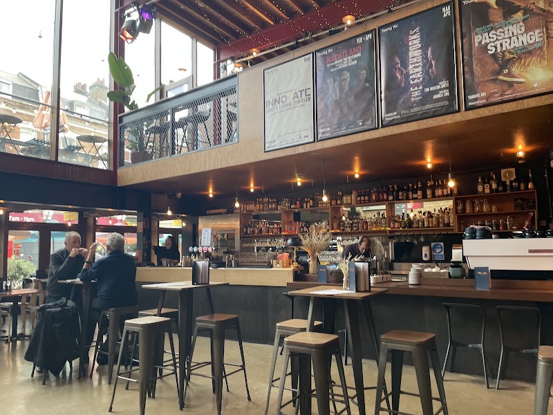 Young Vic - Young Vic 66 The Cut, London SE1 8LZ, UK