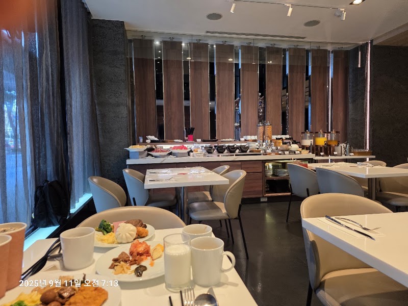 WESTGATE Hotel - WESTGATE Hotel No. 150號, Section 1, Zhonghua Rd, Ximen Village, Wanhua District, Taipei City, Taiwan 10843