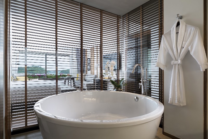 The Nai Harn, Phuket - The Nai Harn, Phuket, 23/3 Moo1, Vises Road, Rawai, Muang District, Nai Harn Beach, ตำบล ราไวย์ Muang, ภูเก็ต 83100, Thailand