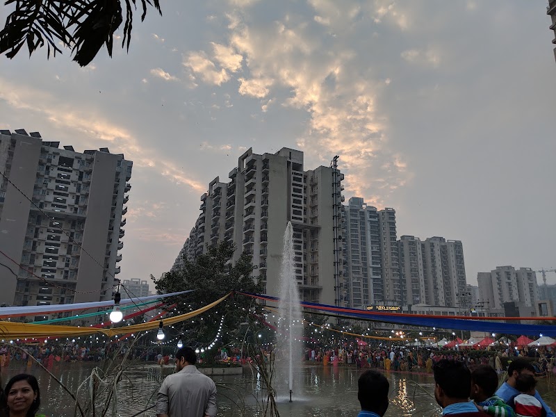 Lake View Park - Lake View Park Gaur City 1, Sector 4, Greater Noida, Ghaziabad, Uttar Pradesh 201016, India