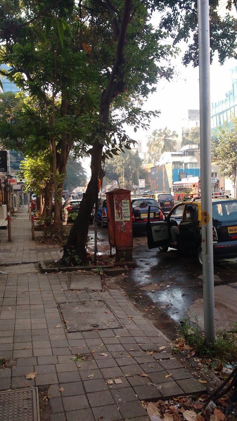 Linking Road - Linking Road, Linking Rd, Khar West, Mumbai, Maharashtra, India